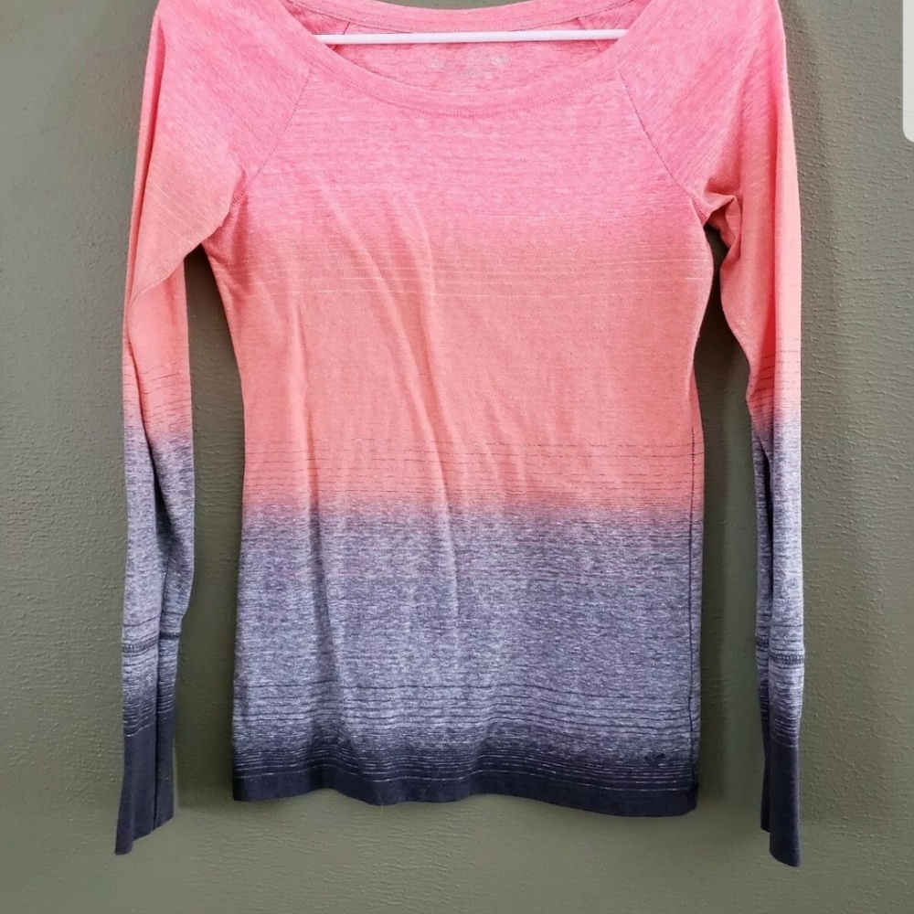 American Eagle XS long sleeve tee